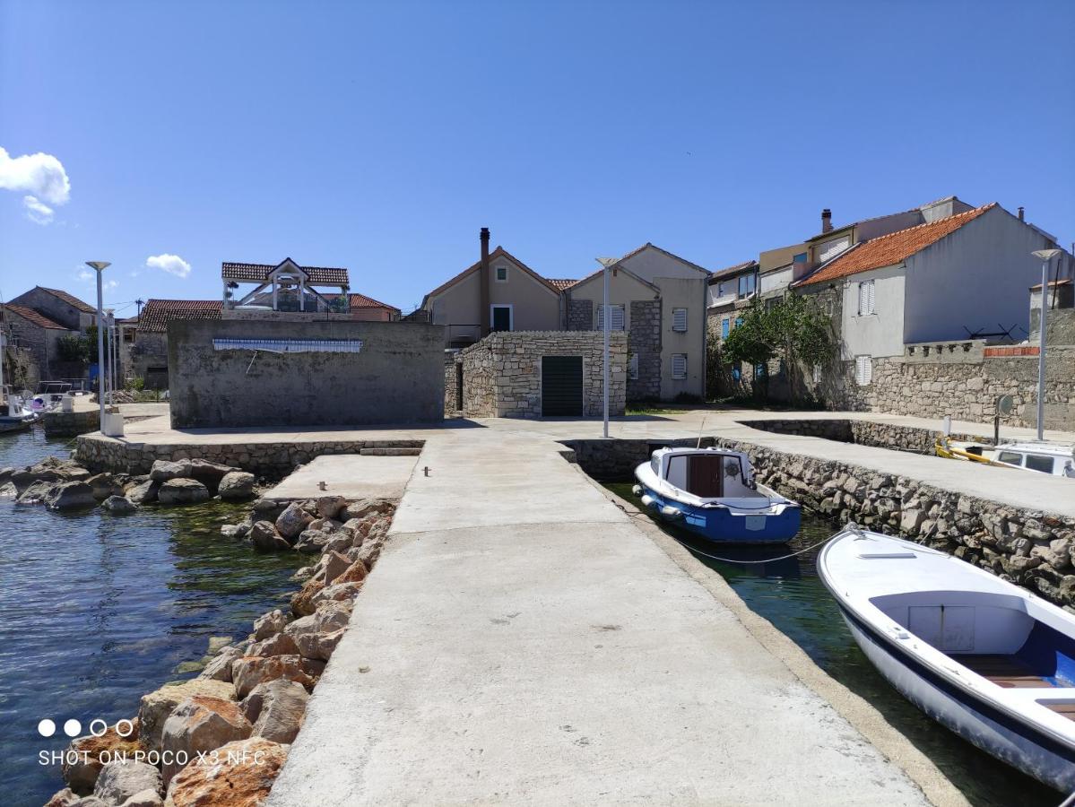 Apartman Ante Murter Bagian luar foto