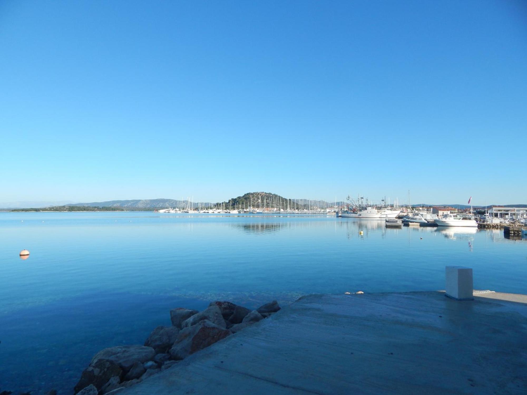 Apartman Ante Murter Bagian luar foto