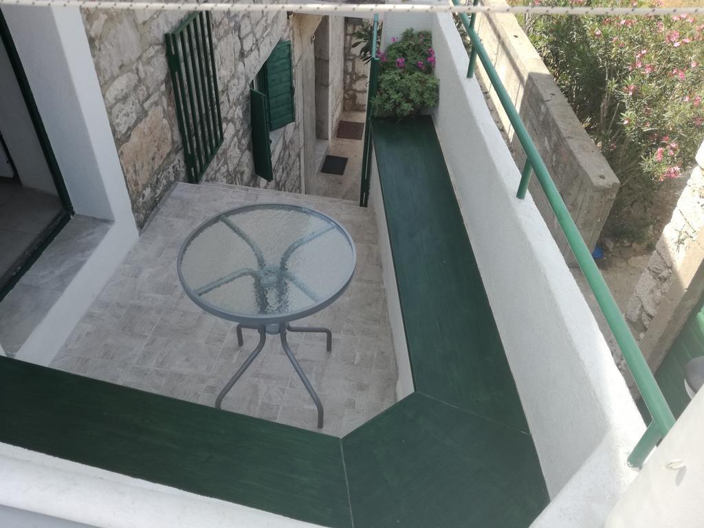 Apartman Ante Murter Bagian luar foto