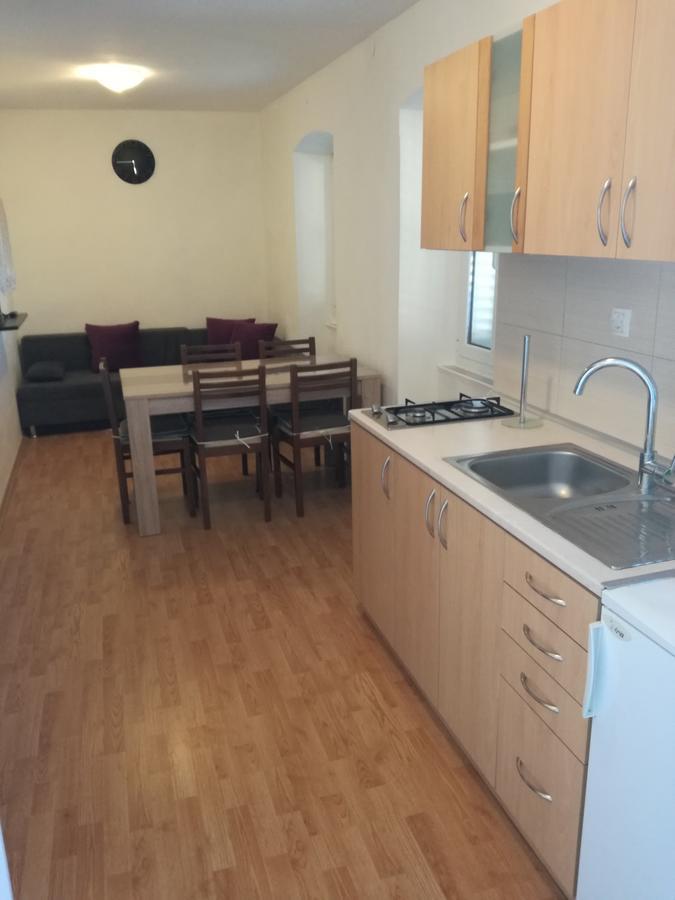 Apartman Ante Murter Bagian luar foto