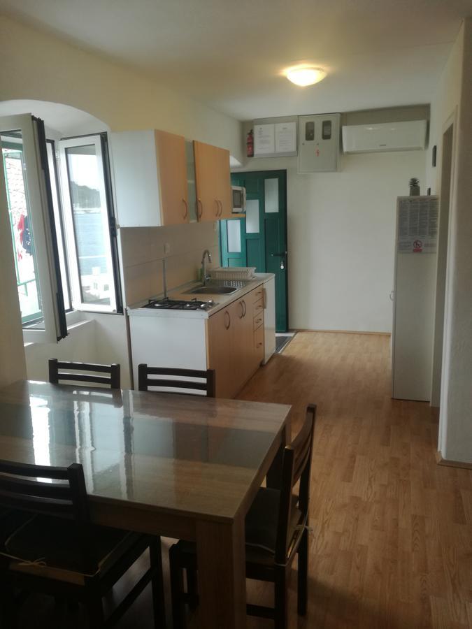 Apartman Ante Murter Bagian luar foto