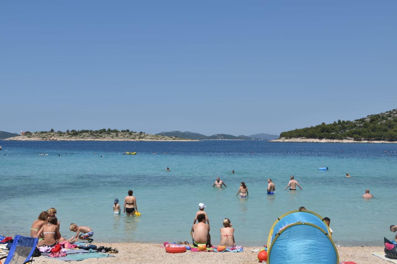 Apartman Ante Murter Bagian luar foto